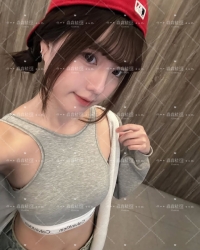 沐言：160cm 45kg C 20歲